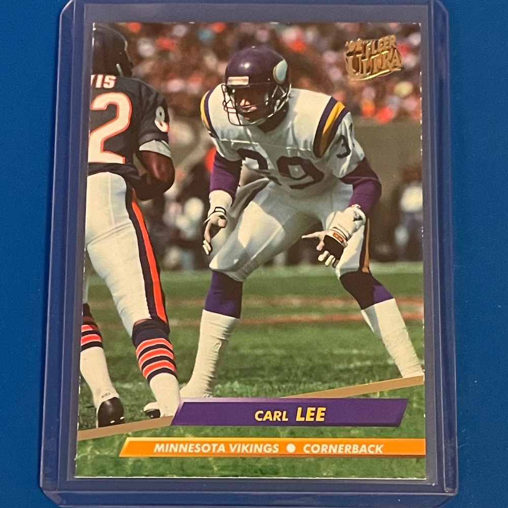 Carl Lee #237 1992 Fleer Ultra Football Trading Card